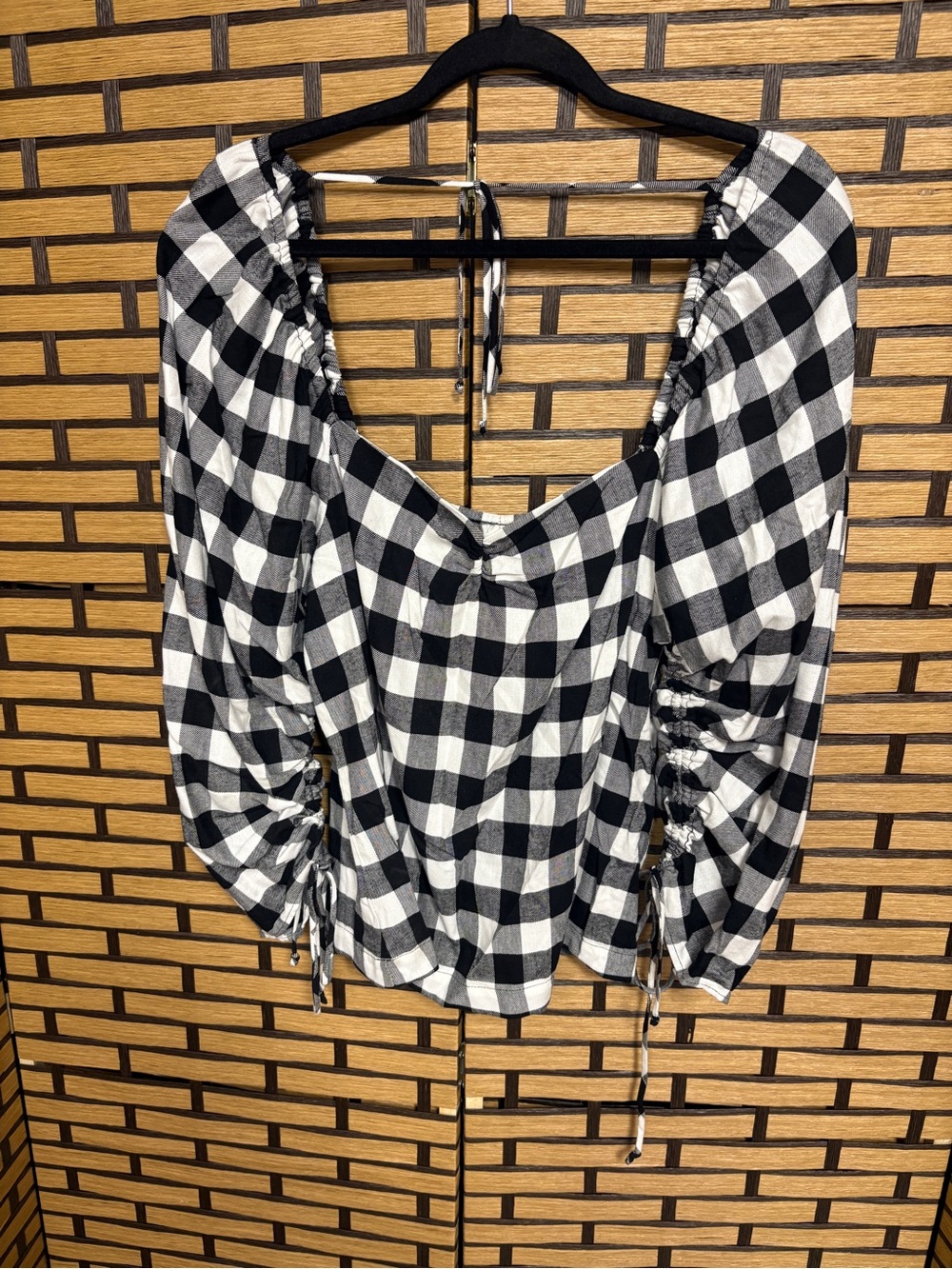 R.G.. Kane black and white plaid top size small